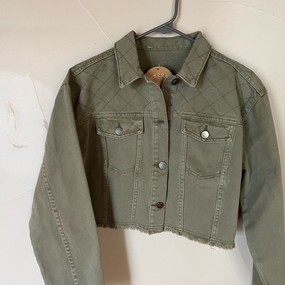Splendid moss green denim cropped jacket. Size small. Quilt stitching NWT - Picture 3 of 4